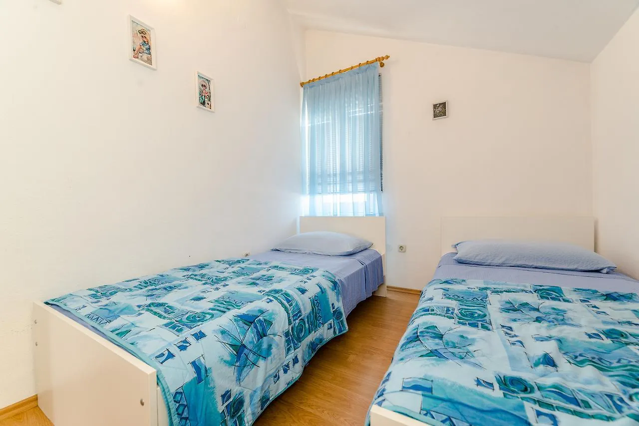 Apartments Manuela Privlaka