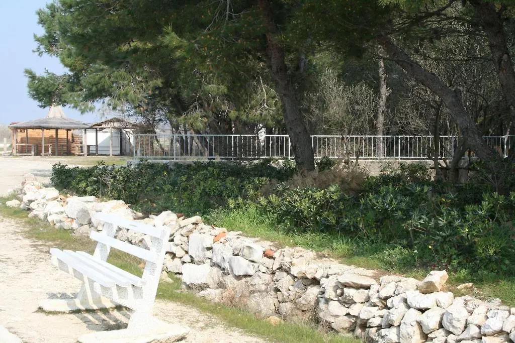 Apartments Manuela Privlaka  Croatia